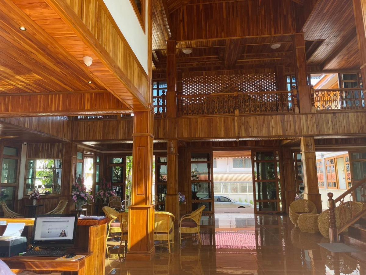 Kum-Chan House Hotel Nan Exterior foto